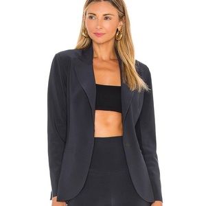 NORMA KAMALI dark navy blazer